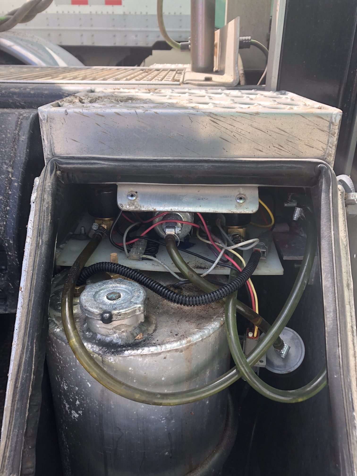 Doser in a Magnum 12 inch step box